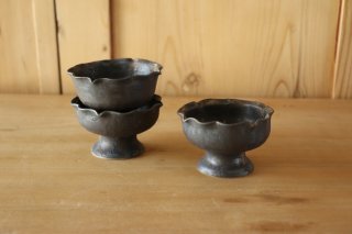 石渡磨美　塩壺　3点 石渡磨美 塩壺 L 灰粉引 - 作家ものの器と生活雑貨 on-la-cru
